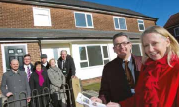 MP Liz McInnes and Divisional Director Steve Ward