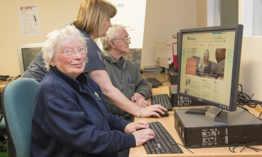 Online Centres help residents get connected