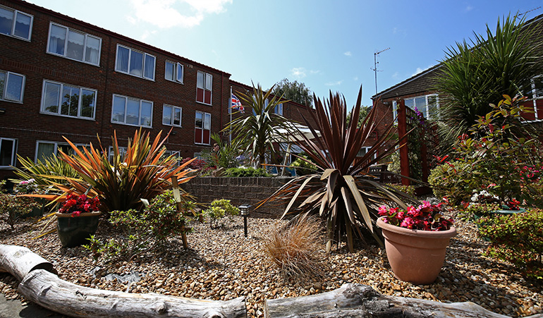 Hawthorne Court, Litherland