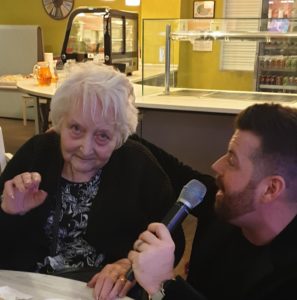 82-year-old Mavis Beever who moved to Redwood Glades with her husband Jim in 2017.